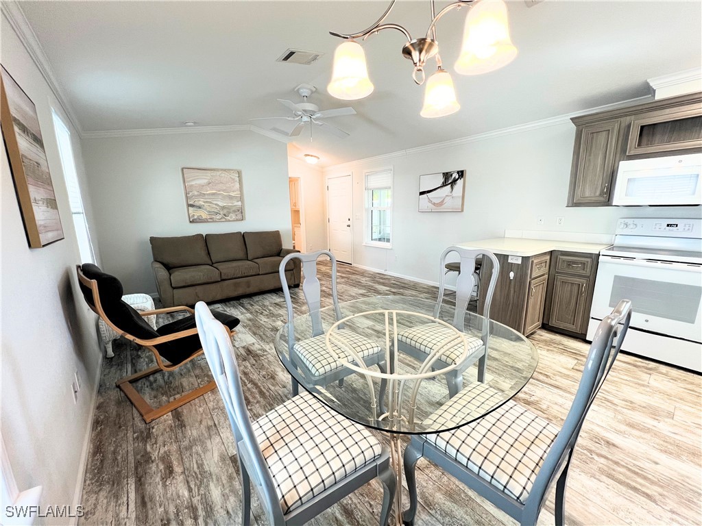 2 Bed ManufacturedHome for Sale in Naples, FL, $167,000 — photo 9
