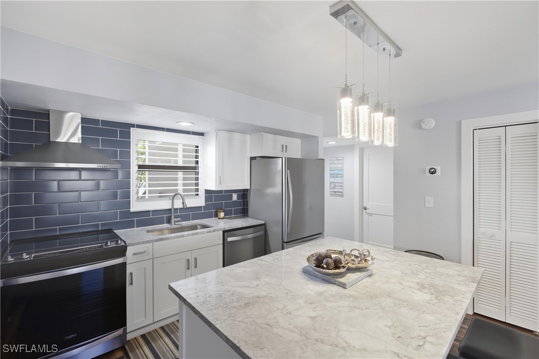 1 Bed Pool Home for Sale in Anglers Cove, FL, $374,900 — photo 9