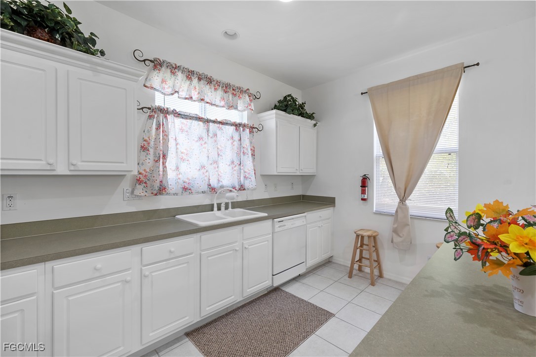 2 Bed SingleFamilyResidence for Sale in Town Lakes, photo 9