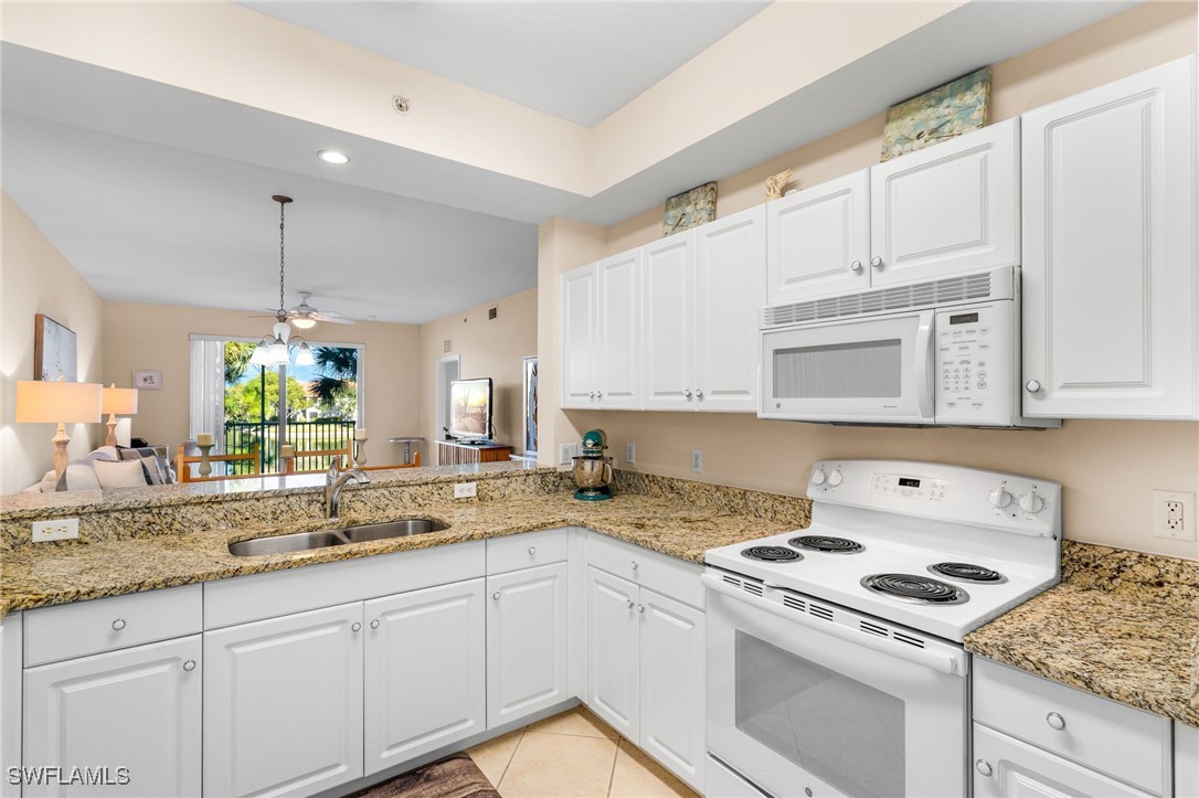 2 Bed Waterfront Home for Sale in Naples, photo 9