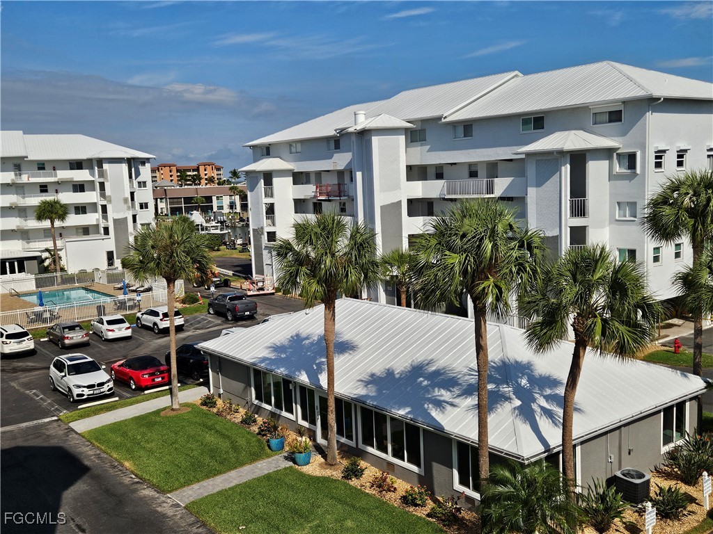 2 Bed Waterfront Home for Sale in Fort Myers Beach, FL — photo 9