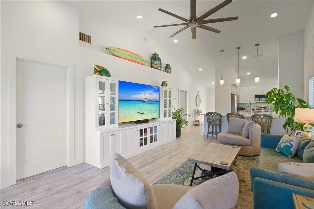 3 Bed Condominium for Sale in Naples, photo 9