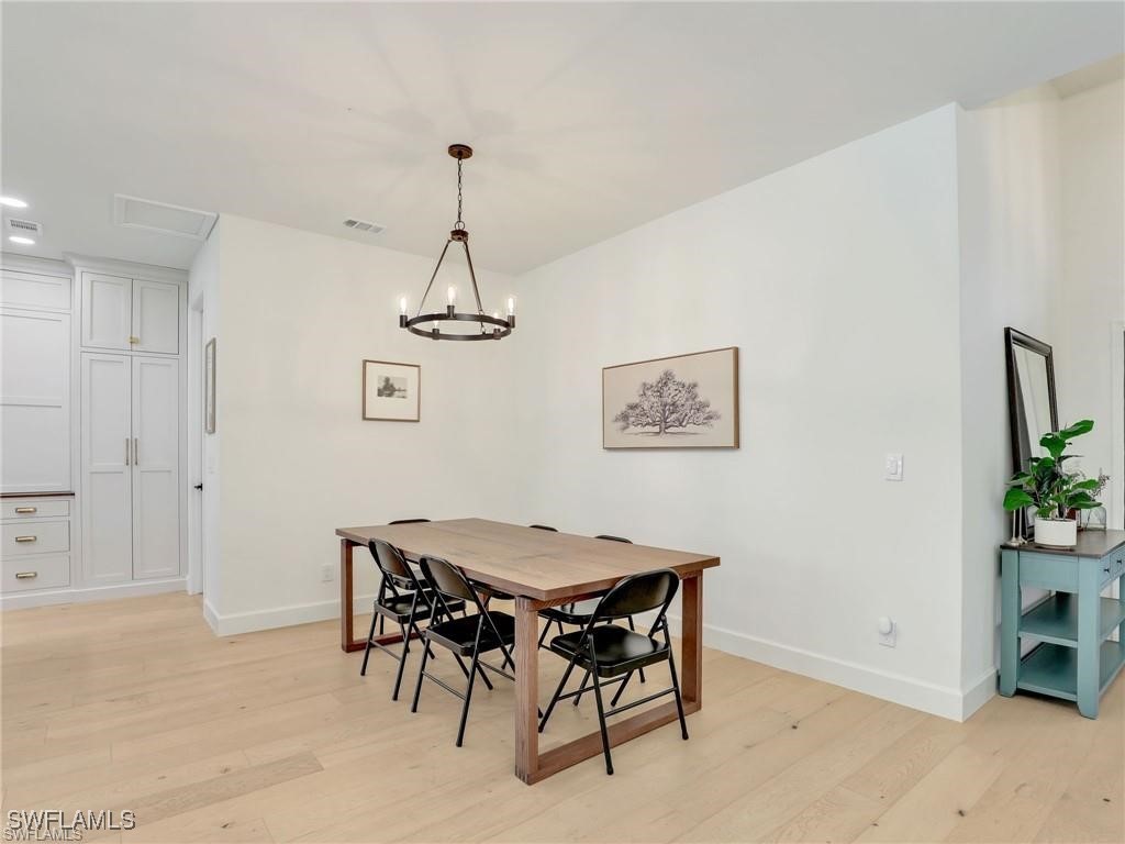 3 Bed Pool Home for Sale in Cedar Creek, photo 9
