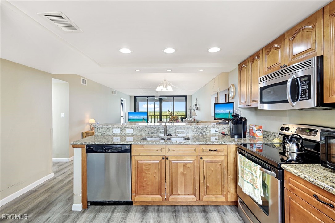 2 Bed Waterfront Home for Sale in The Palms Of Bay Beach, FL — photo 9