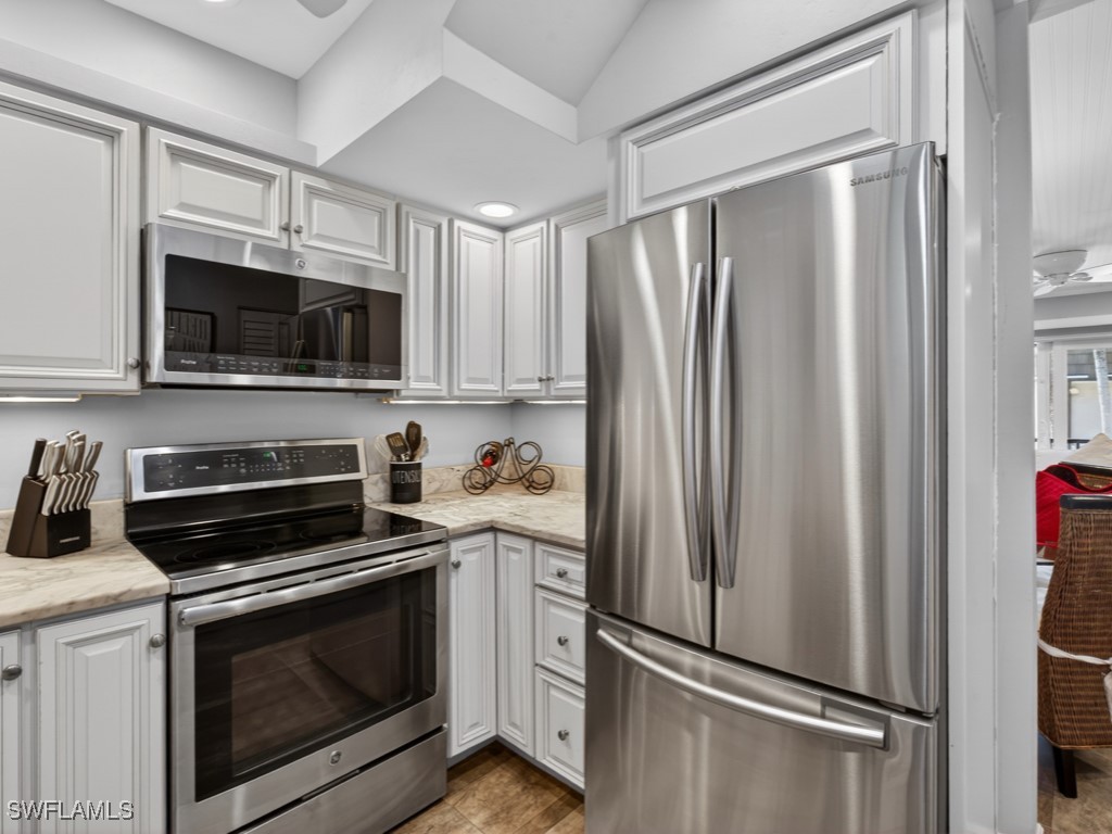 2 Bed Condominium for Sale in Marco Island, FL — photo 9
