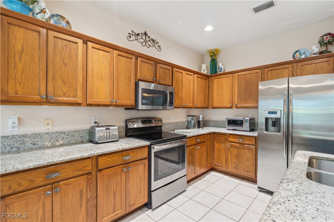 4 Bed SingleFamilyResidence for Sale in Timber Lake, FL — photo 9