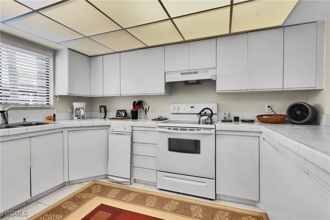 2 Bed Condominium for Sale in Fort Myers, photo 9