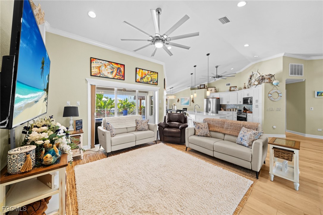 3 Bed Pool Home for Sale in Matlacha Isles, FL, $874,900 — photo 9