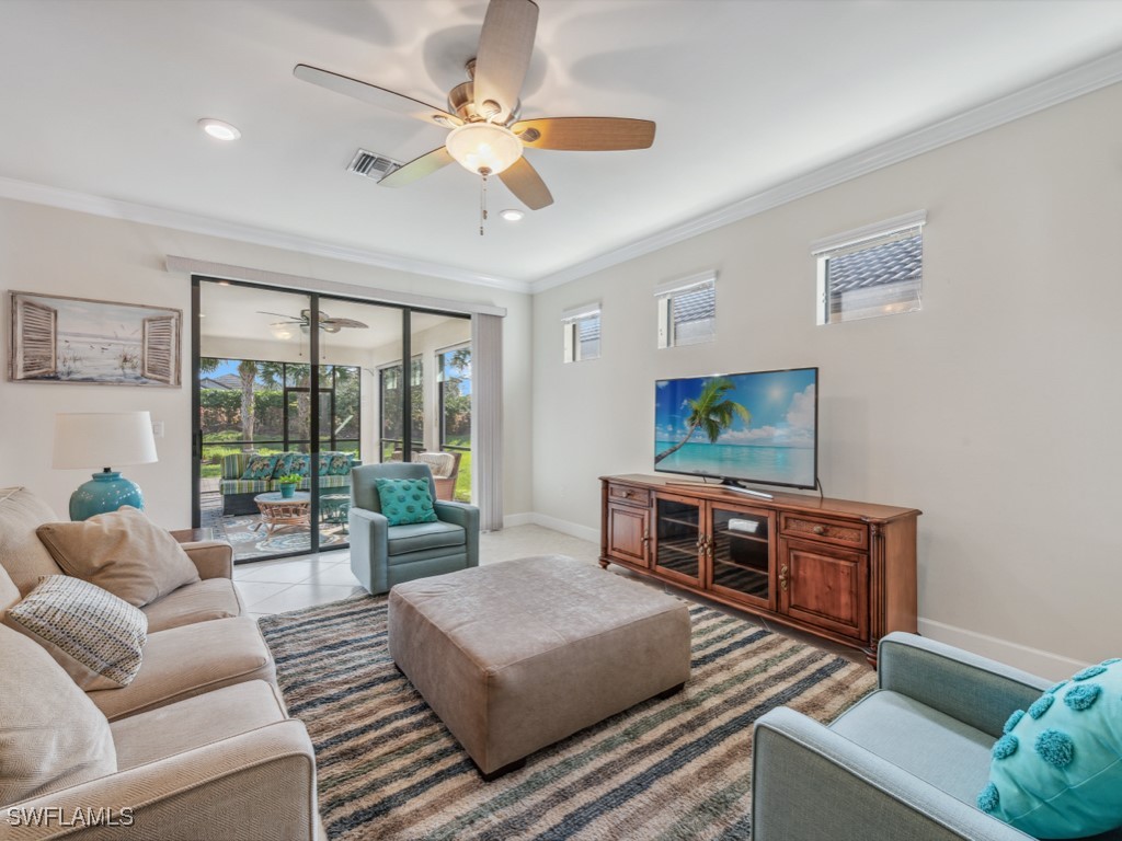 3 Bed SingleFamilyResidence for Sale in Westbrook, photo 9
