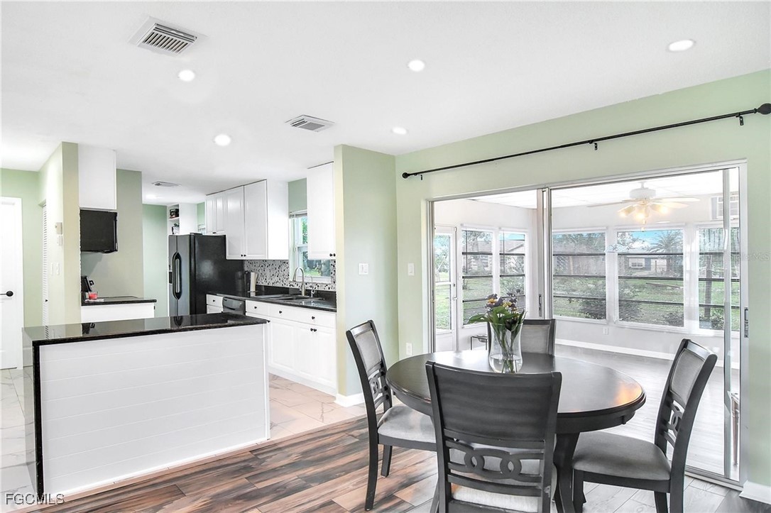 2 Bed SingleFamilyResidence for Sale in Port Charlotte, photo 9