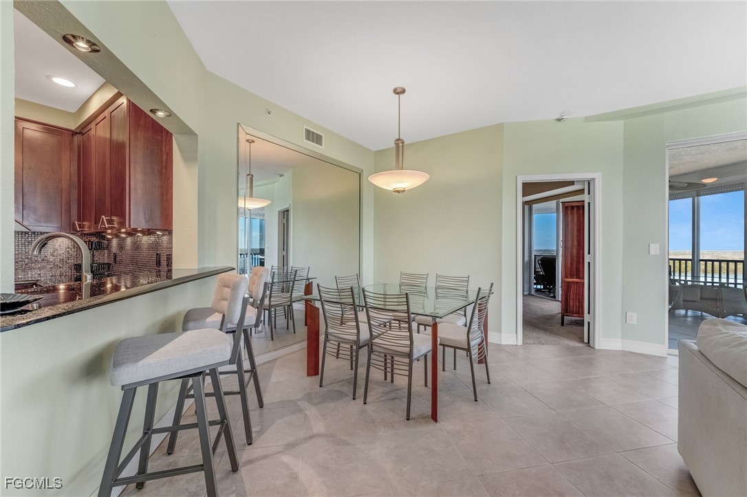 2 Bed Waterfront Home for Sale in Waterside At Bay Beach, photo 9
