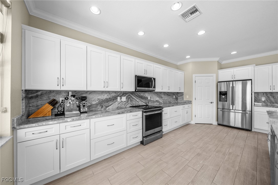 4 Bed Pool Home for Sale in Reflection Isles, photo 9