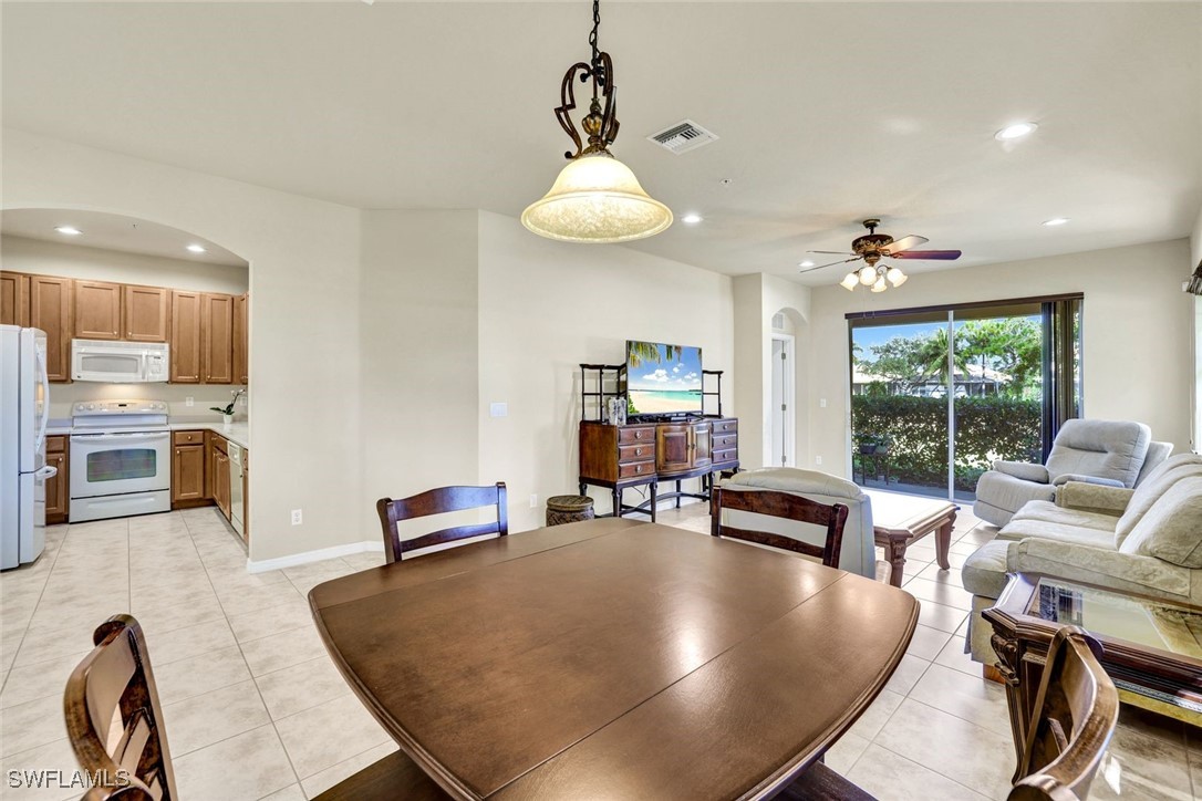 3 Bed Condominium for Sale in Naples, FL, $284,000 — photo 9