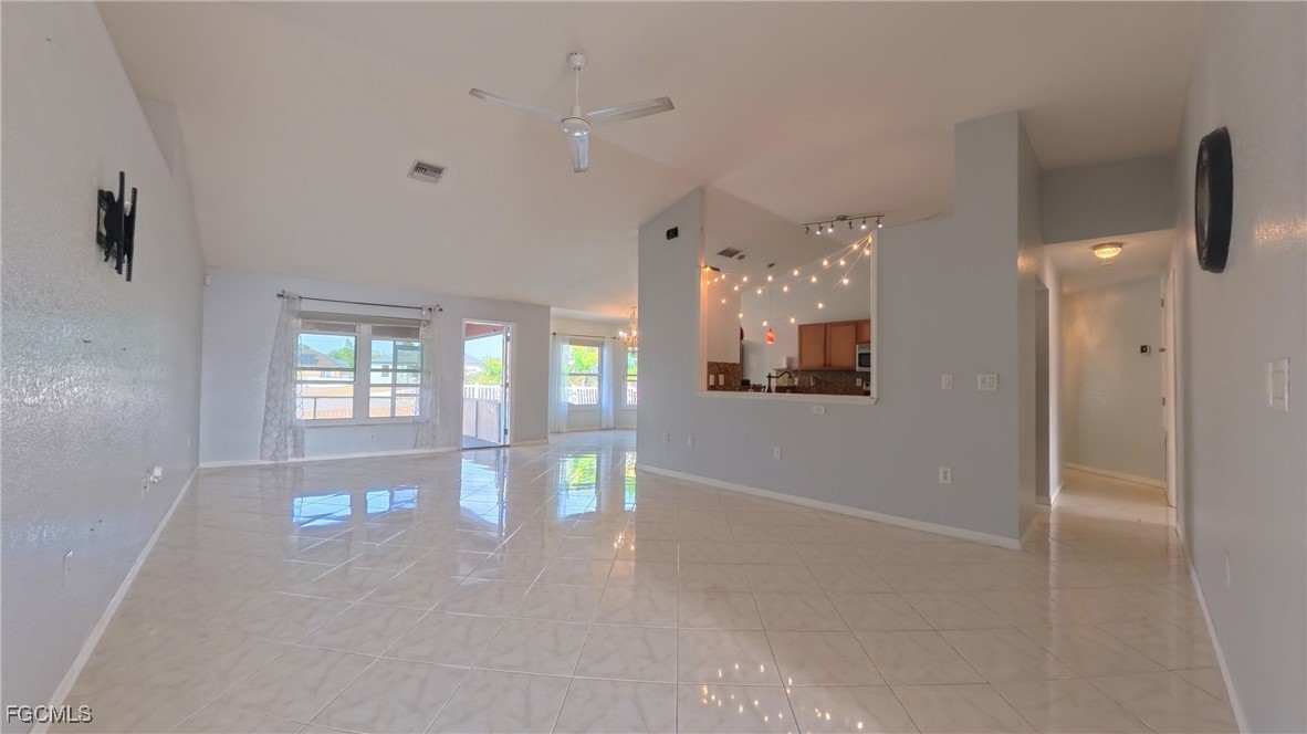 4 Bed Pool Home for Sale in Greenbriar, photo 9