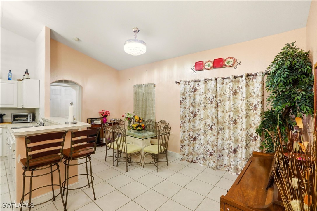3 Bed SingleFamilyResidence for Sale in Naples, photo 9