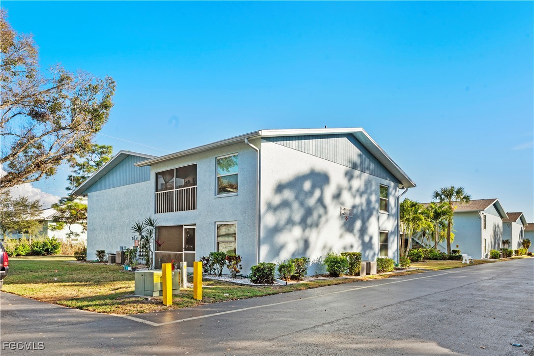 2 Bed Pool Home for Sale in Cape Coral, photo 9