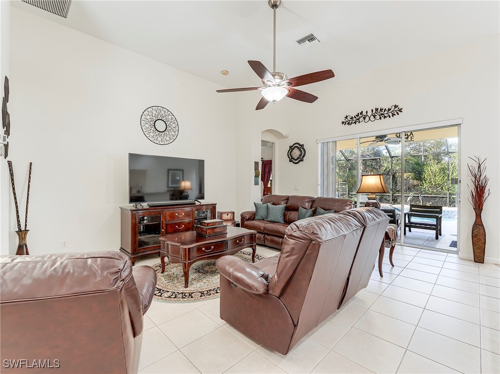 3 Bed Pool Home for Sale in Bramble Cove, FL, $399,000 — photo 9