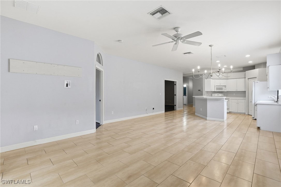 2 Bed Attached for Sale in Stoneybrook, photo 9