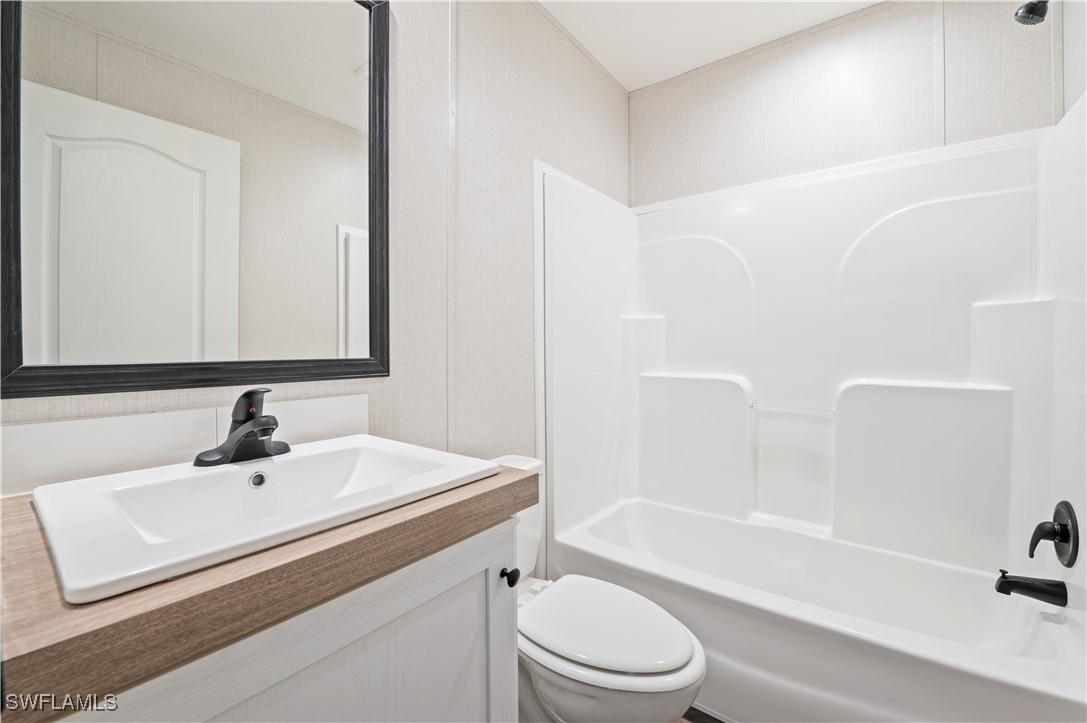 3 Bed ManufacturedHome for Sale in Montura, FL, $249,950 — photo 9