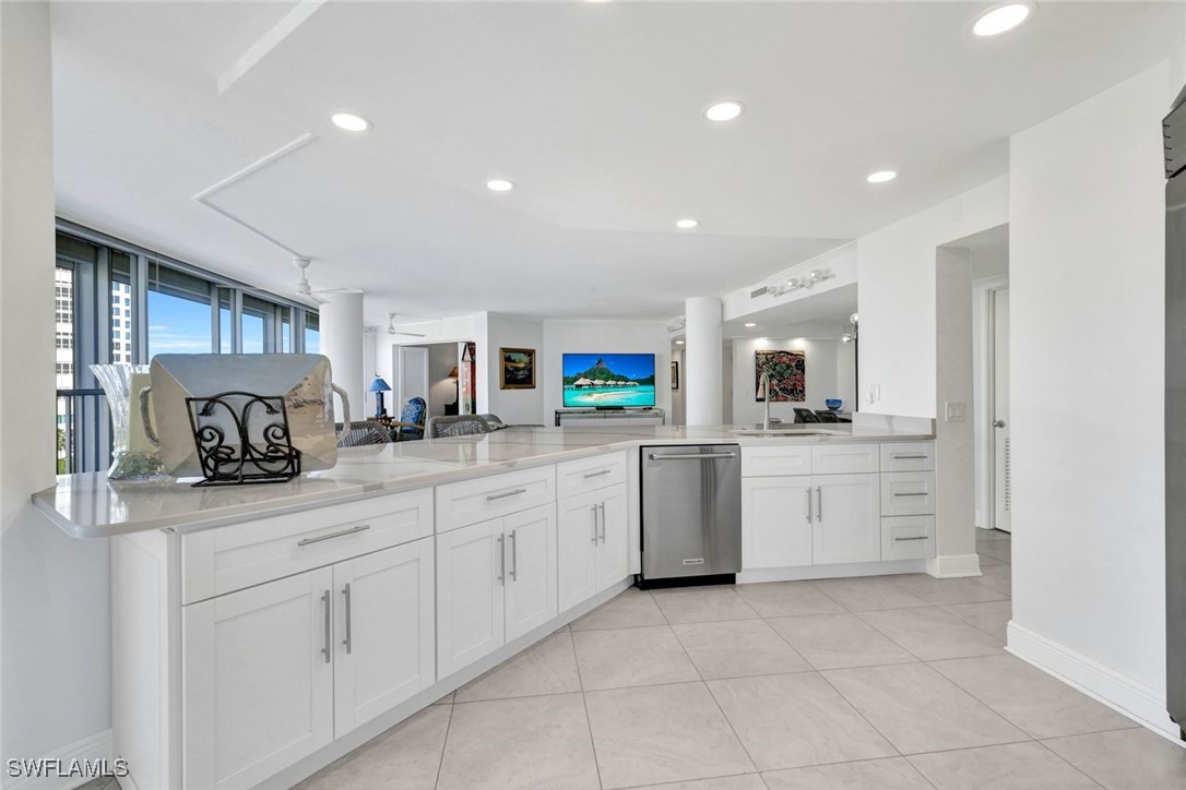 3 Bed Waterfront Home for Sale in Savoy, photo 9