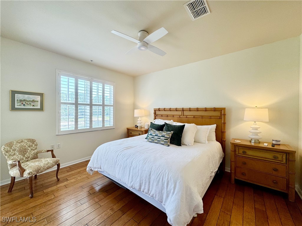 2 Bed Condominium for Sale in Lake Barrington, photo 9