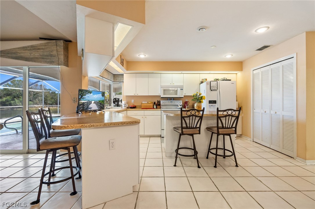 4 Bed Pool Home for Sale in Pinewood Lakes, FL, $425,999 — photo 9
