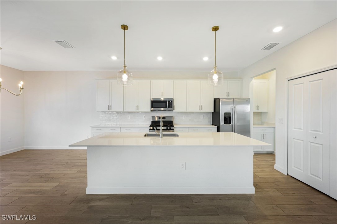 5 Bed Pool Home for Sale in Verdana Village, photo 9