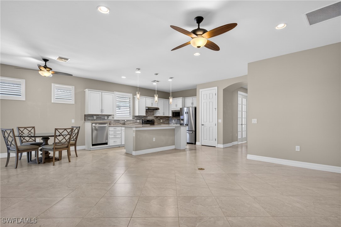 2 Bed SingleFamilyResidence for Sale in Del Webb, FL — photo 9
