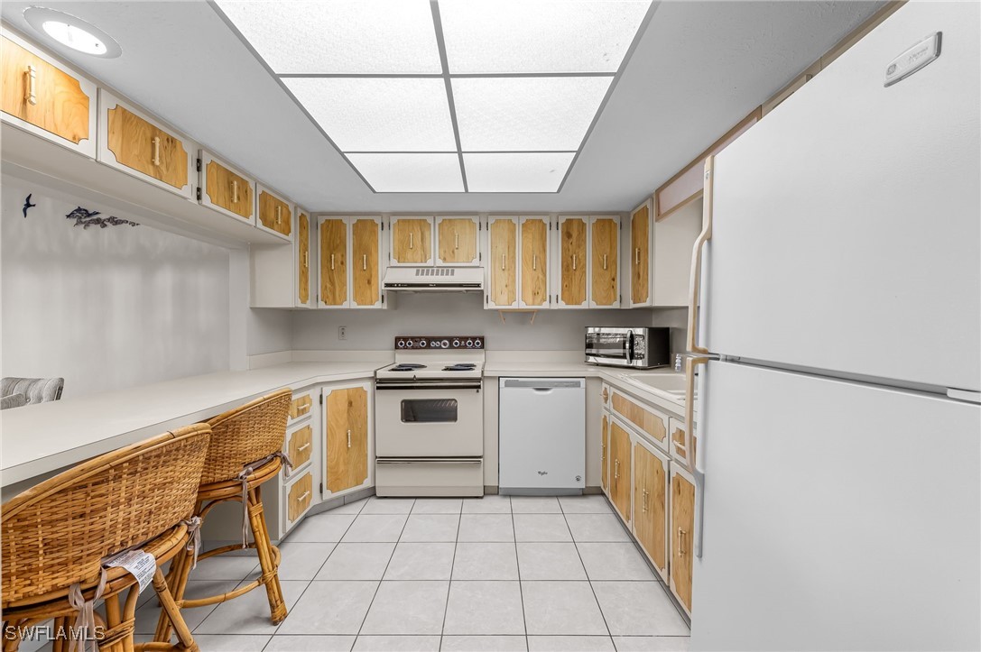2 Bed Pool Home for Sale in Beach Villa Condo, FL, $209,900 — photo 9