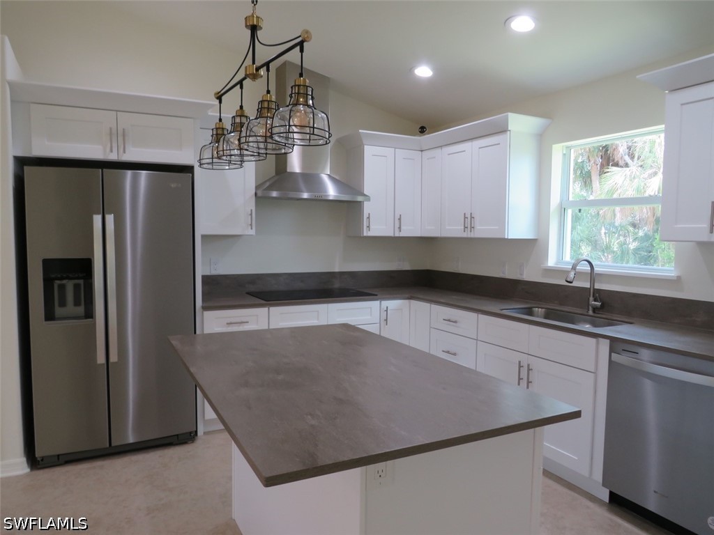 3 Bed SingleFamilyResidence for Sale in Naples, FL, $529,000 — photo 9