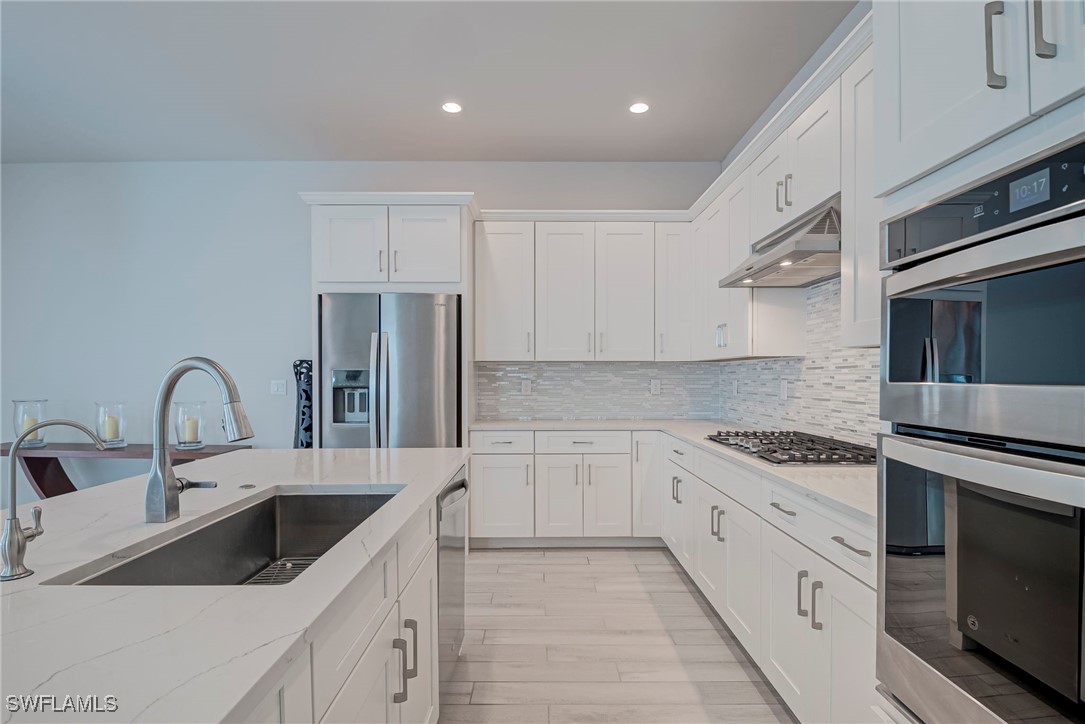 2 Bed Attached for Sale in Naples, photo 9