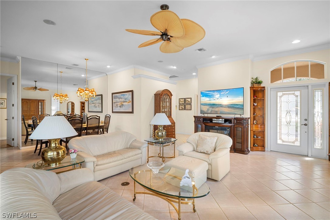 3 Bed SingleFamilyResidence for Sale in Naples, photo 9