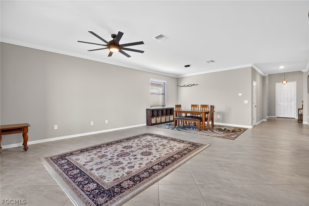4 Bed SingleFamilyResidence for Sale in Portico, FL — photo 9