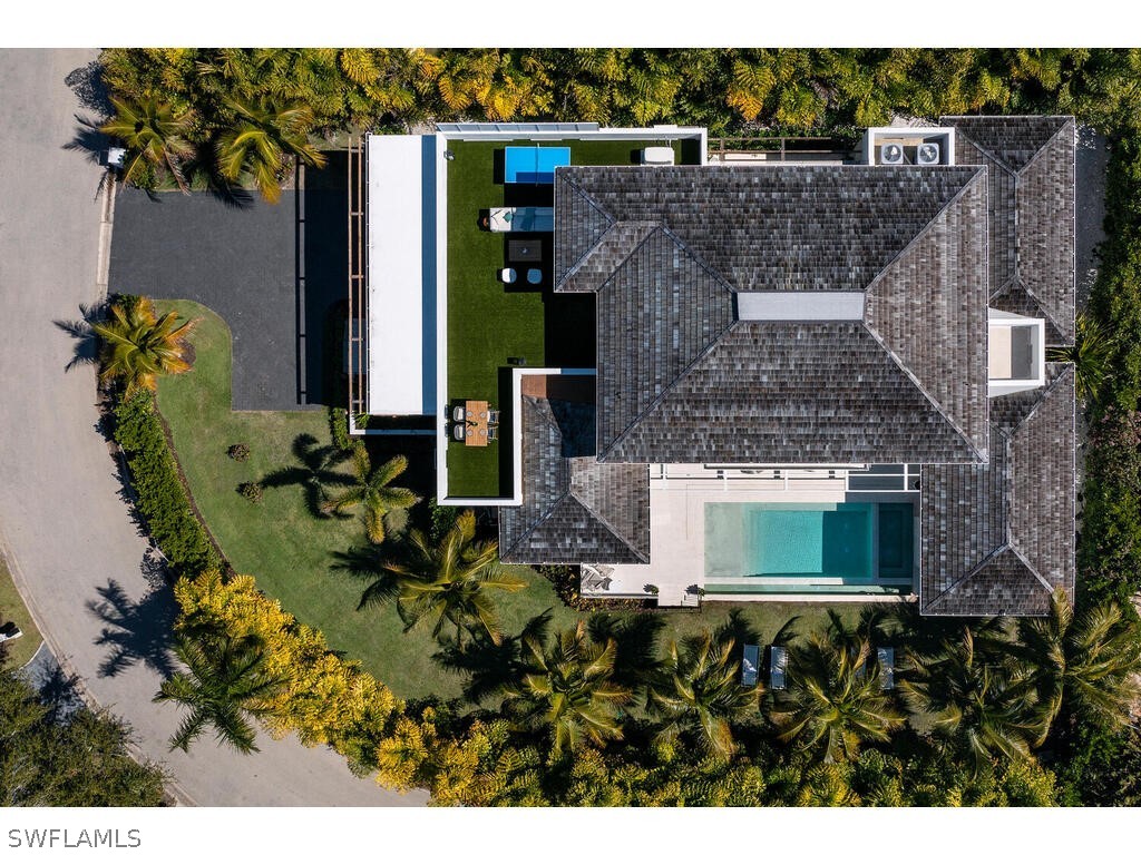 4 Bed Pool Home for Sale in Sabre Cay, photo 9