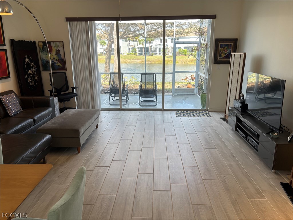 3 Bed Waterfront Home for Sale in Fort Myers, photo 9