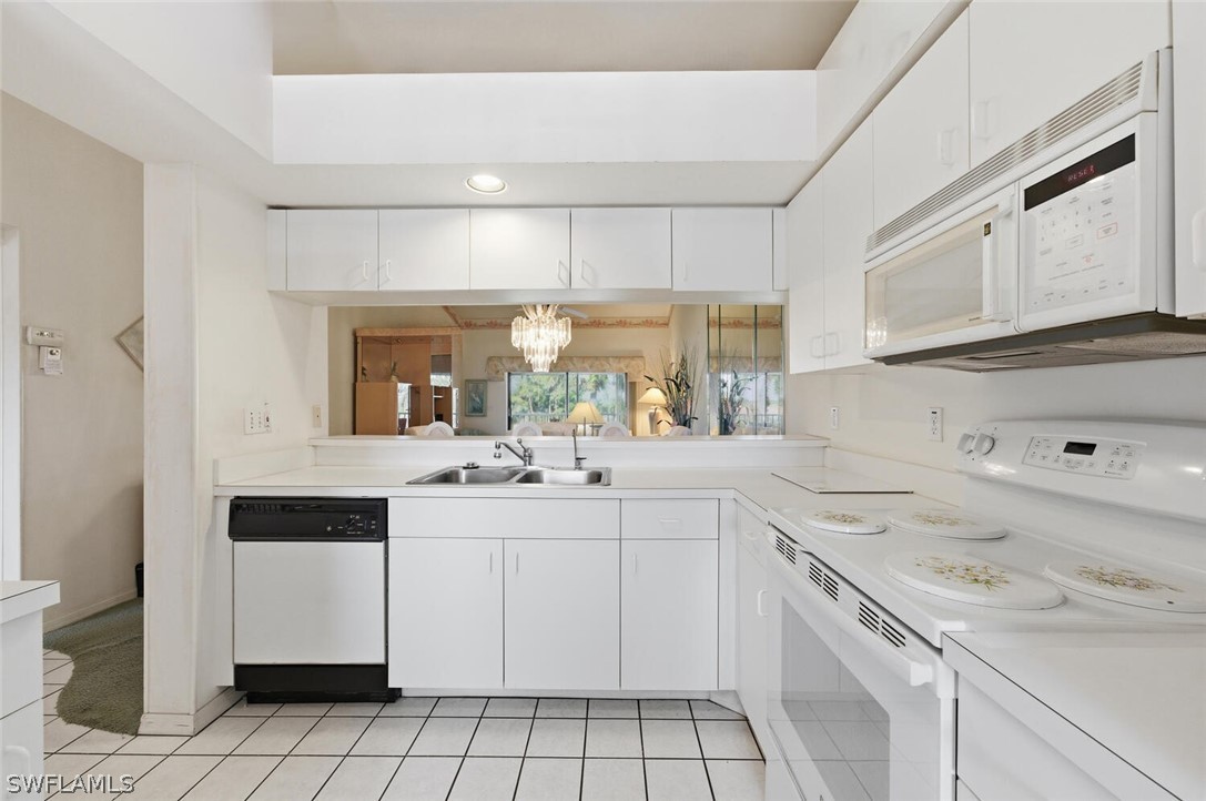 2 Bed Condominium for Sale in Country Manor, FL, $249,000 — photo 9