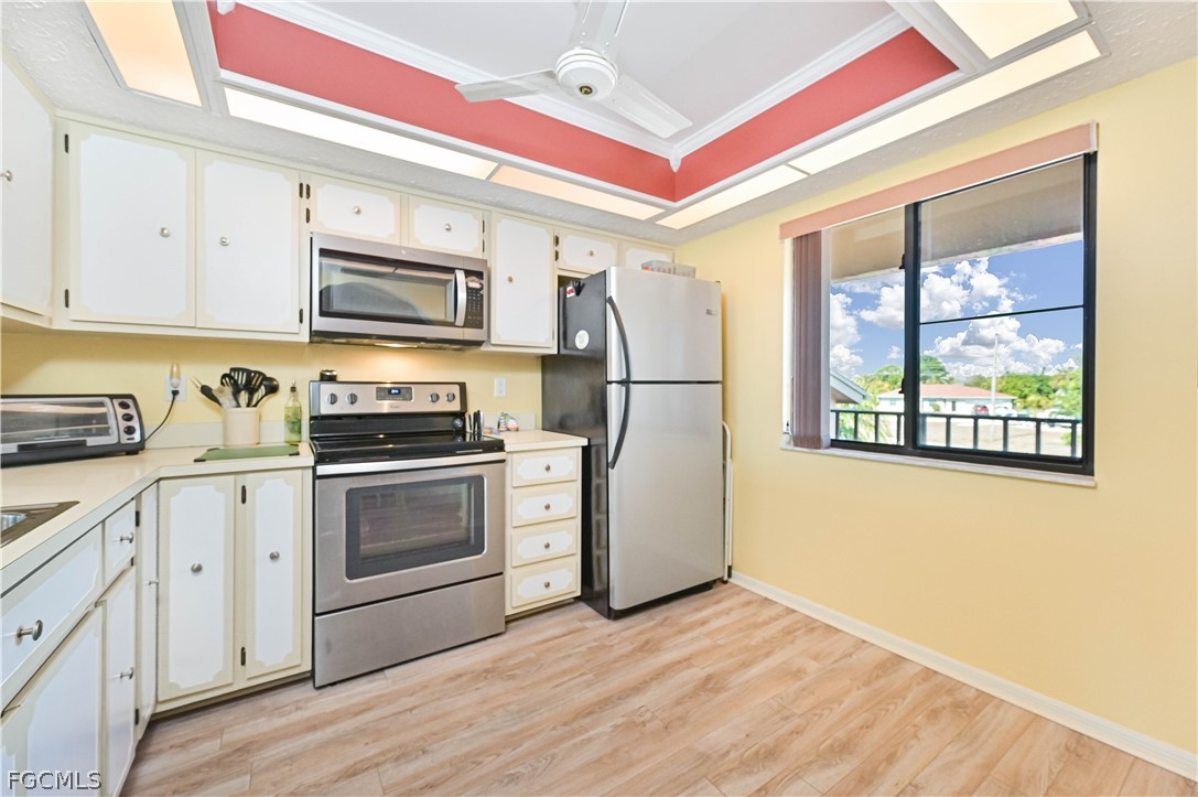 2 Bed Waterfront Home for Sale in Cape Coral, photo 9