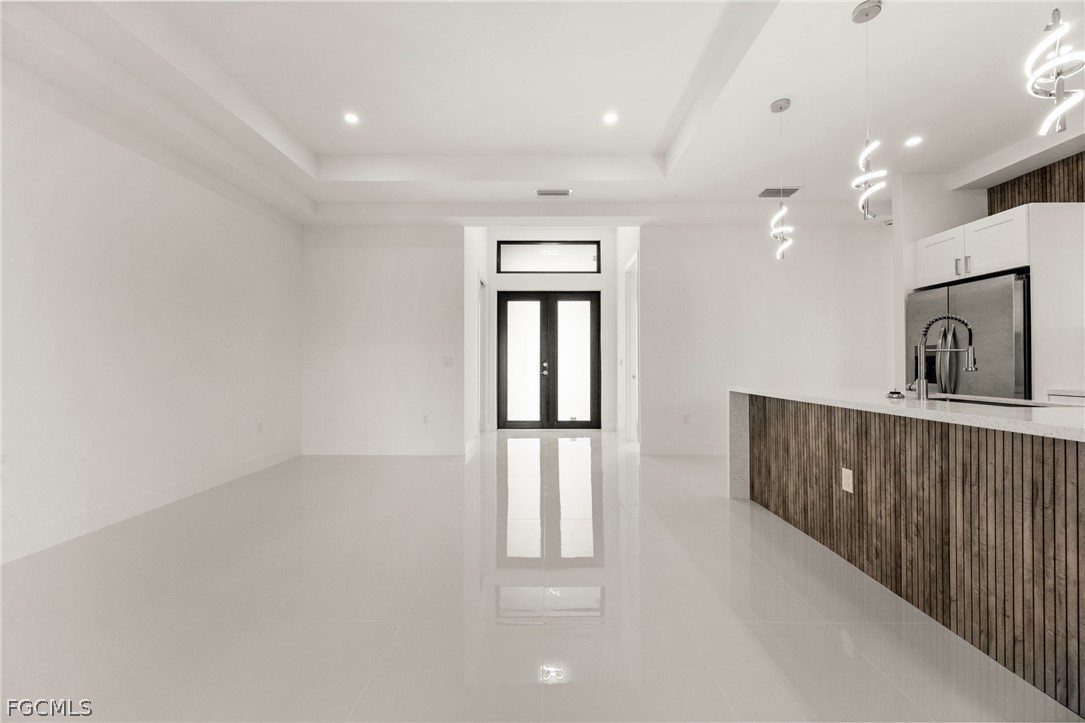 3 Bed SingleFamilyResidence for Sale in Lehigh Acres, photo 9