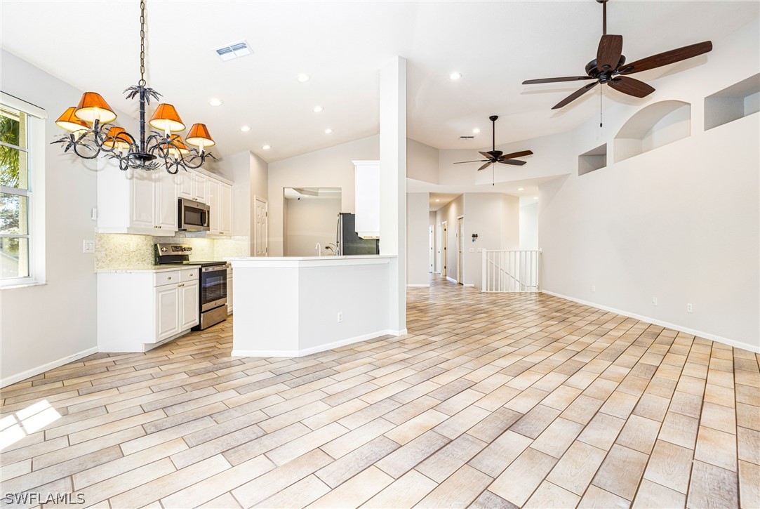 3 Bed Condominium for Sale in Turtle Point, photo 9