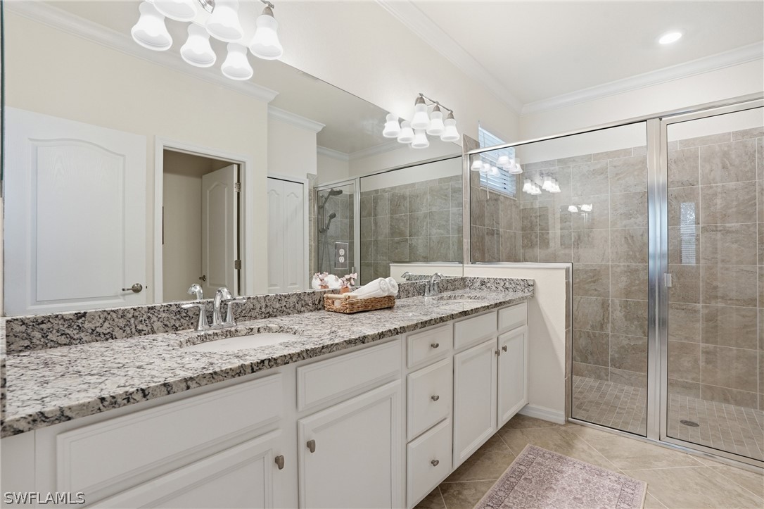 4 Bed SingleFamilyResidence for Sale in Naples, photo 9