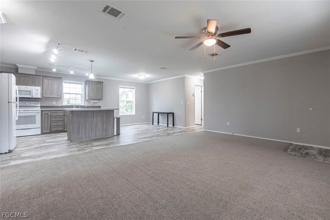 3 Bed ManufacturedHome for Sale in Punta Gorda, FL, $259,000 — photo 9