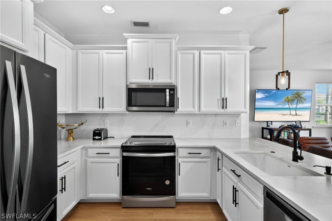 3 Bed Waterfront Home for Sale in Cordera, photo 9