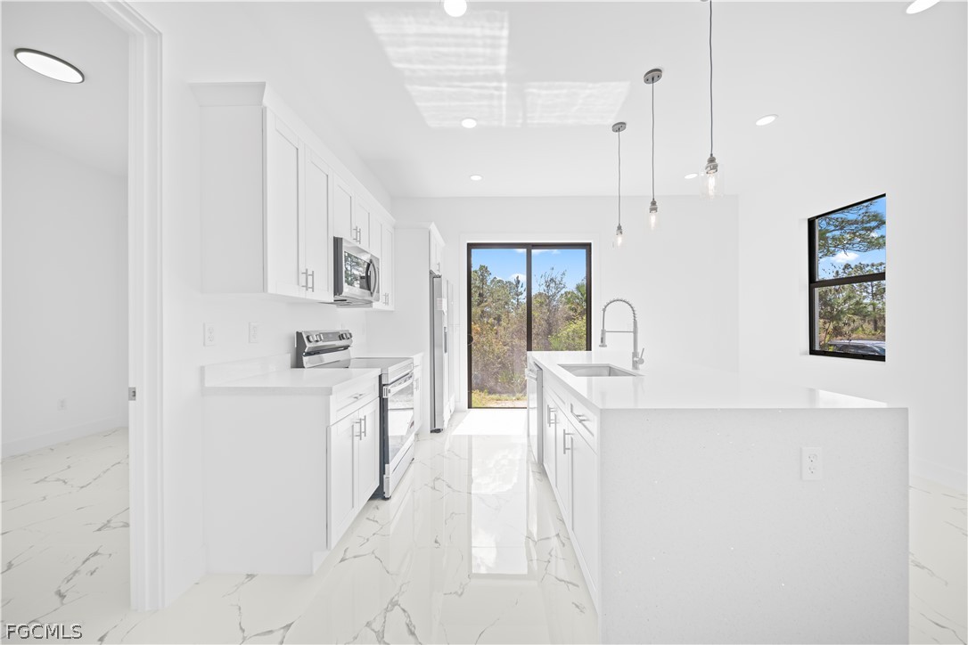 3 Bed SingleFamilyResidence for Sale in Lehigh Acres, FL — photo 9