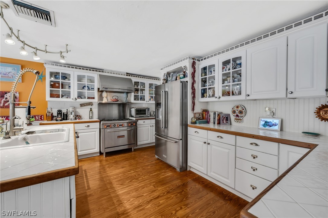 3 Bed Pool Home for Sale in Coquina Sands, photo 9