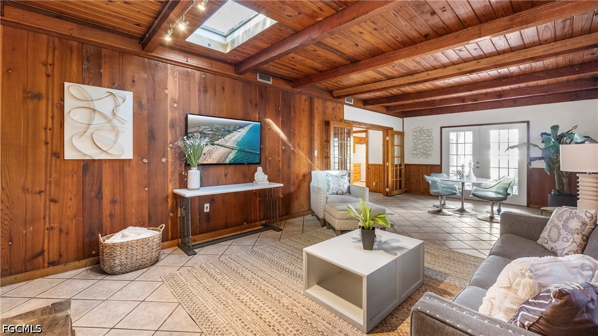 3 Bed SingleFamilyResidence for Sale in Fort Myers, FL — photo 9