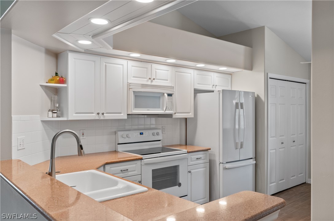 3 Bed Condominium for Sale in Worthington Way, photo 9