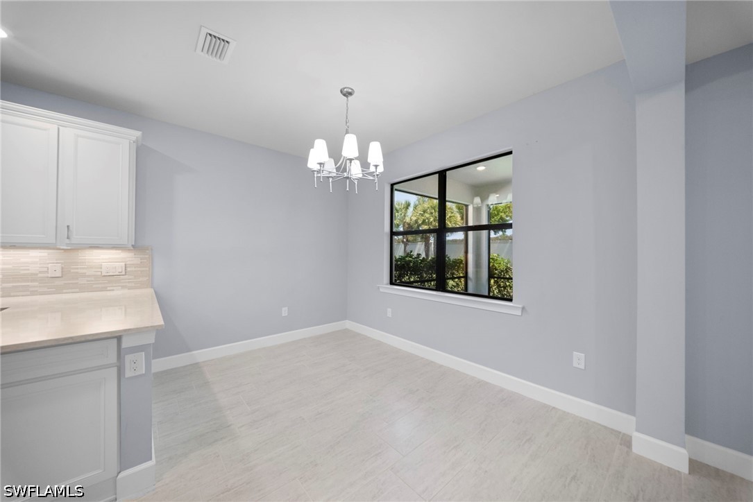 3 Bed SingleFamilyResidence for Sale in Westbrook, photo 9