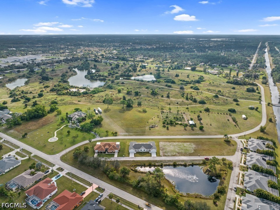 3 Bed Attached for Sale in Mirror Lakes, FL, $250,000 — photo 9