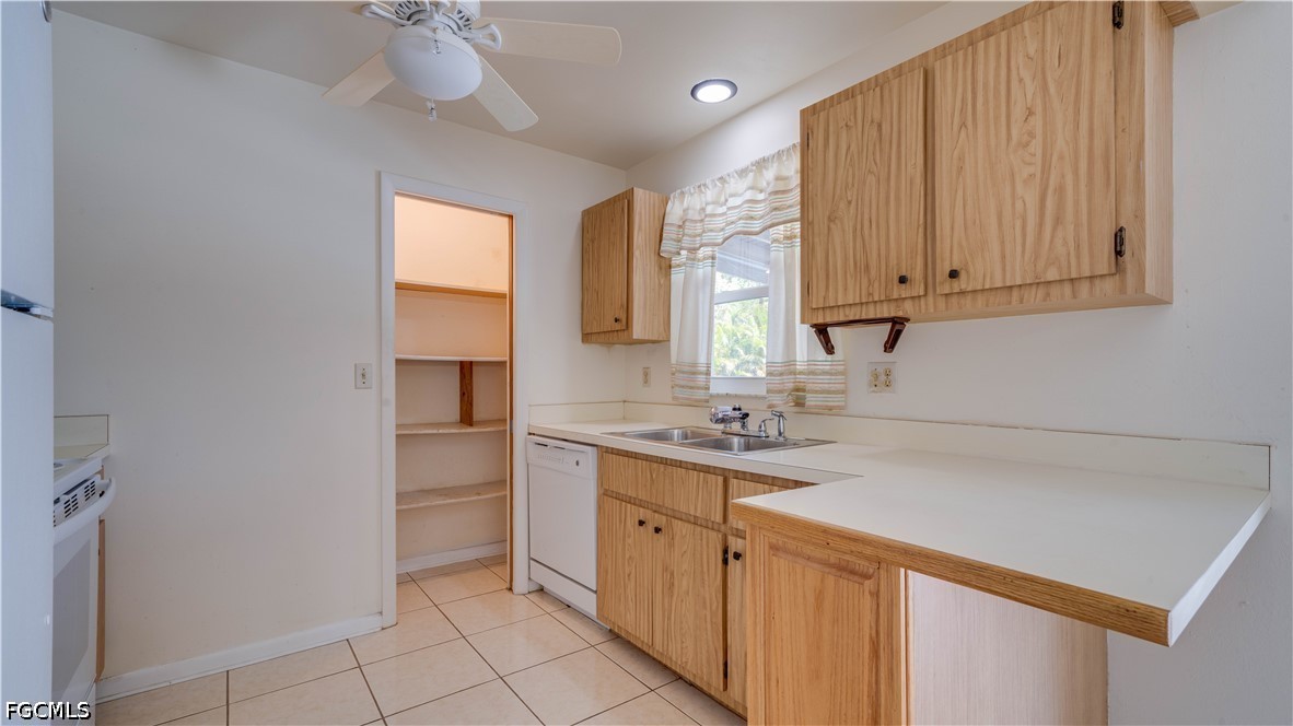 2 Bed Pool Home for Sale in Cape Coral, FL, $279,900 — photo 9