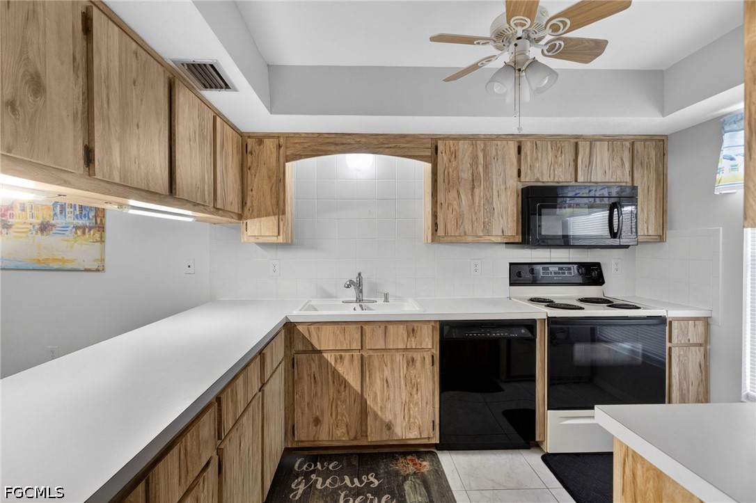 2 Bed Condominium for Sale in Fort Myers, photo 9